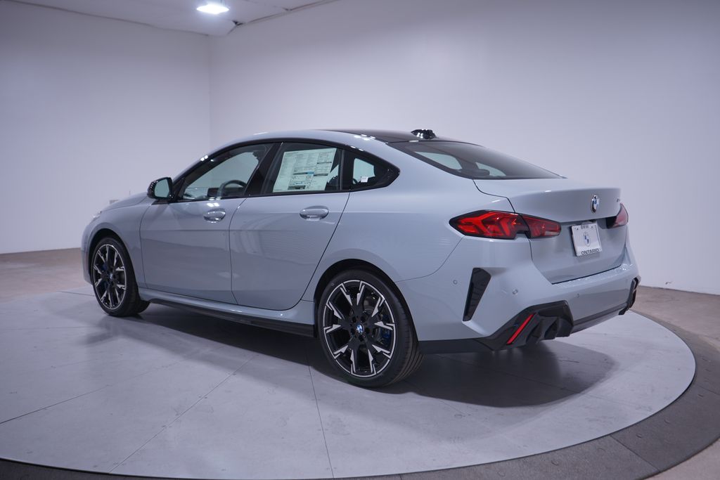 Thumbnail: 2026 BMW 2 Series - 3