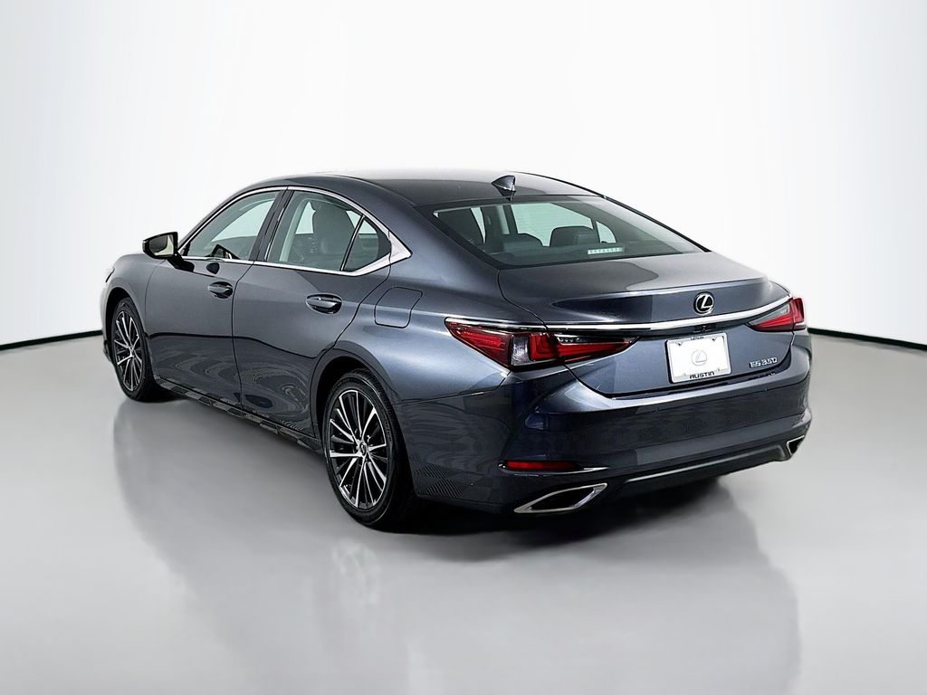 Thumbnail: 2022 Lexus ES - 7