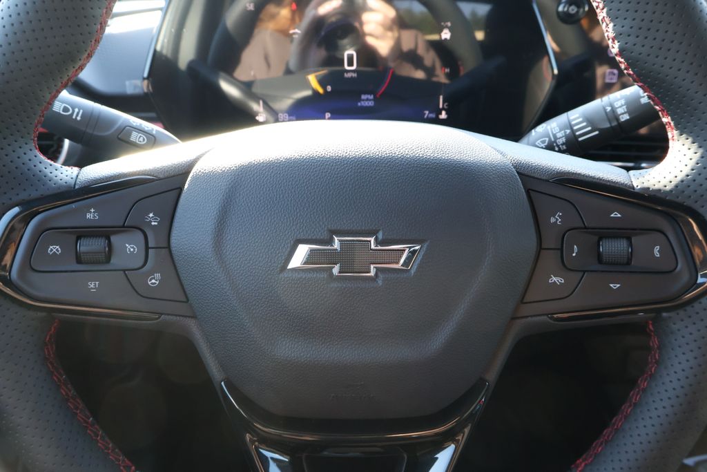 Thumbnail: 2025 Chevrolet Trax - 21