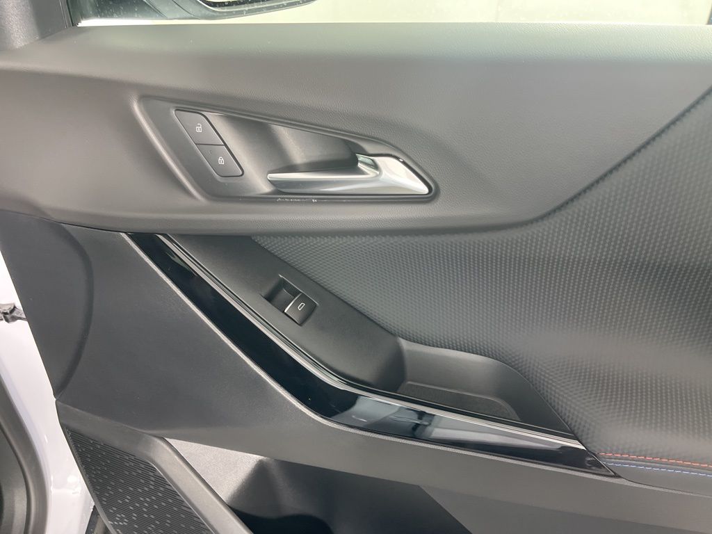 Thumbnail: 2026 Chevrolet Equinox - 9