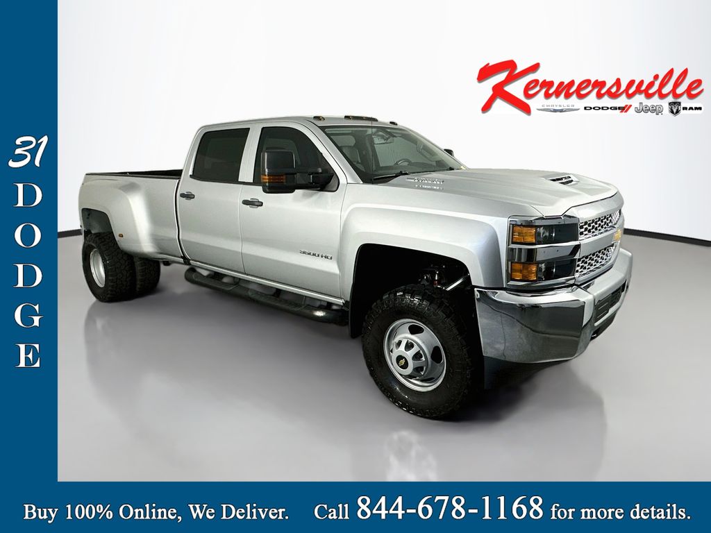 Silver Ice Metallic 2019 Chevrolet Silverado 3500HD Pickup Truck Four-Wheel Drive 6-Speed Automatic