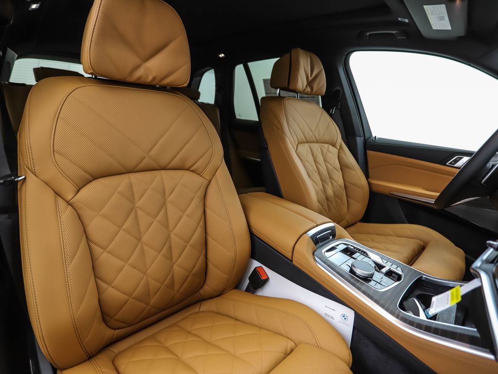 Thumbnail: 2026 BMW X5 - 32