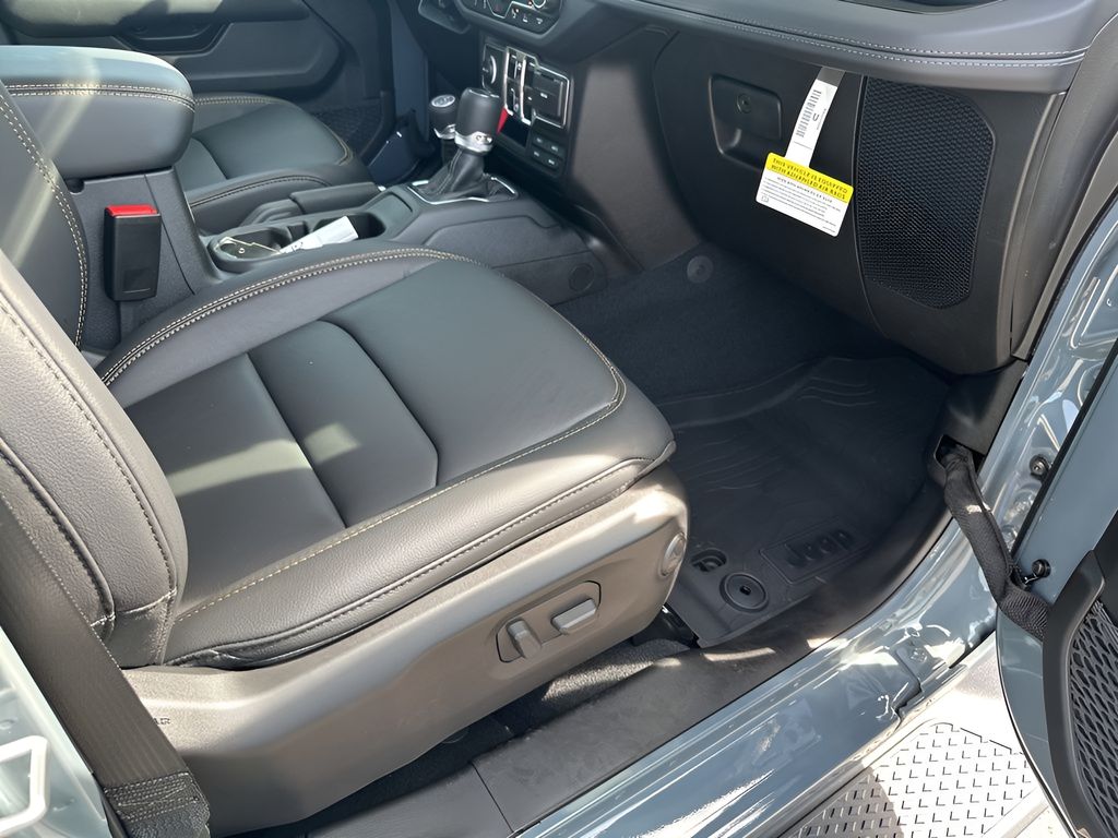 New Car 2025 Jeep Gladiator  For Sale Under $40,000 In Austin, Texas