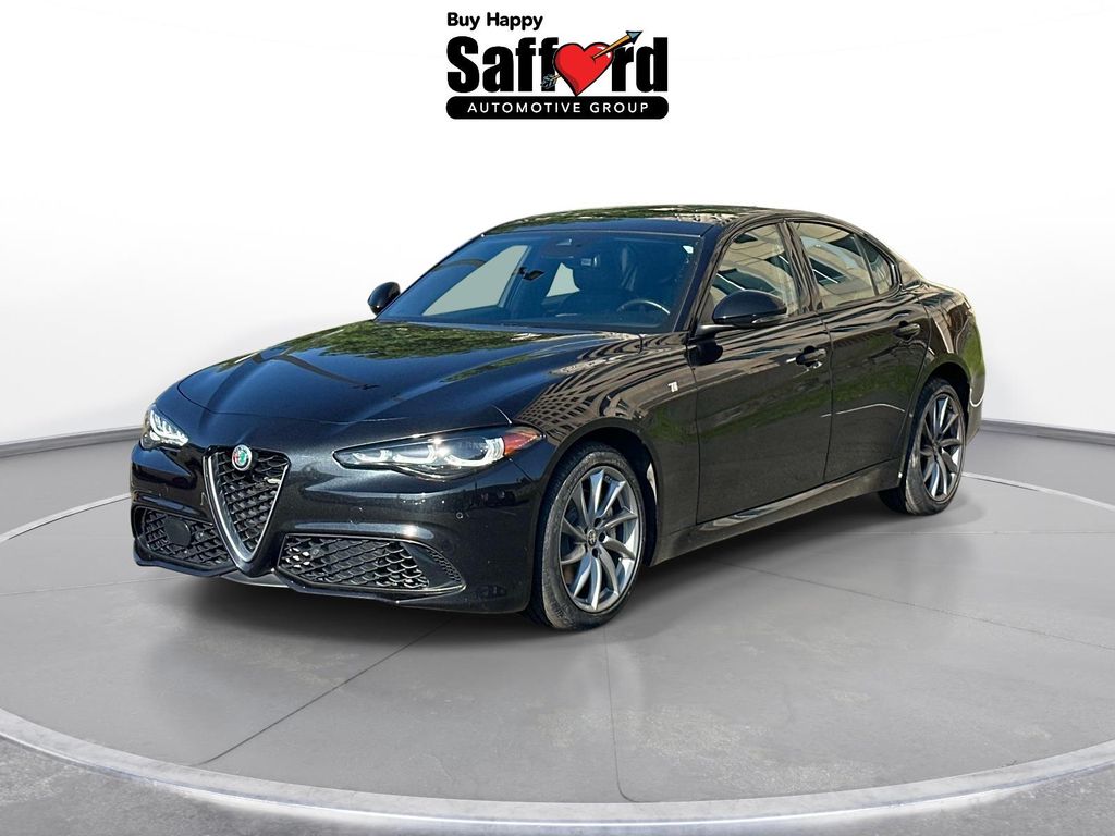 2024 Alfa Romeo Giulia Ti AWD's photo