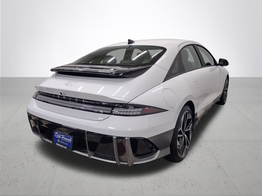 2025 Hyundai IONIQ 6 SEL