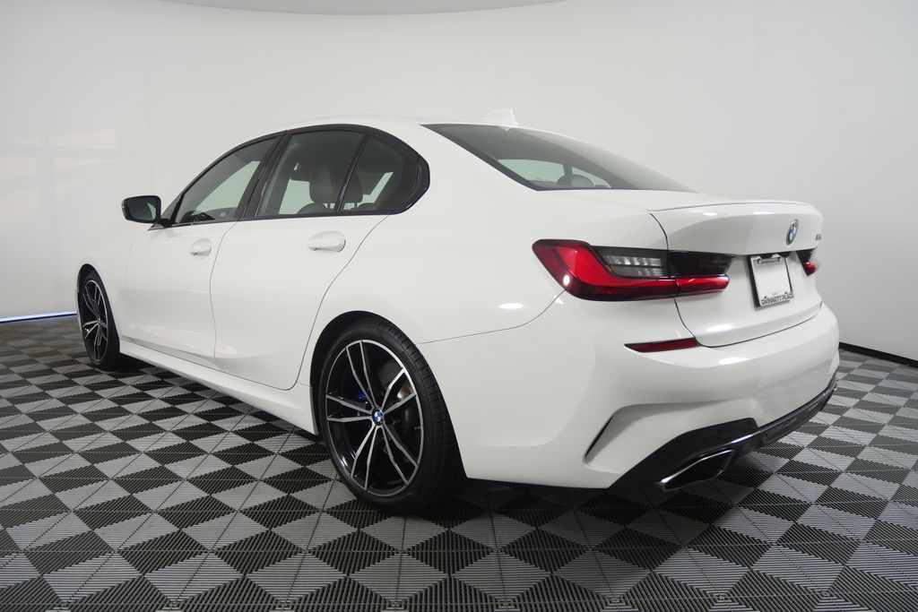 Thumbnail: 2022 BMW 3 Series - 5