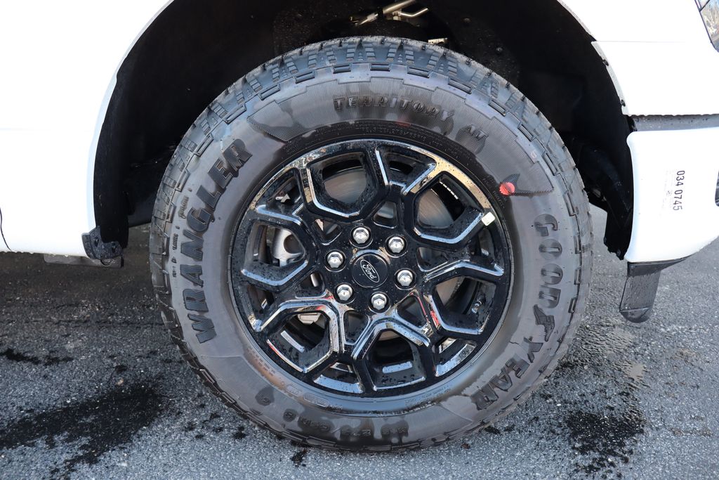 new 2026 Ford F-150 car, priced at $48,865