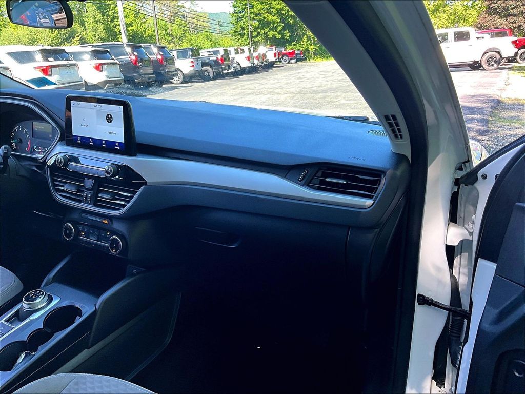 2022 Ford Escape — photo 13
