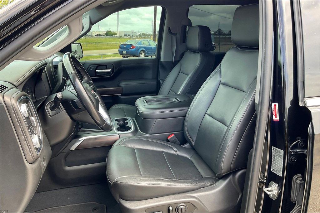 Used 2019 GMC Sierra 1500 SLT 4D Crew Cab