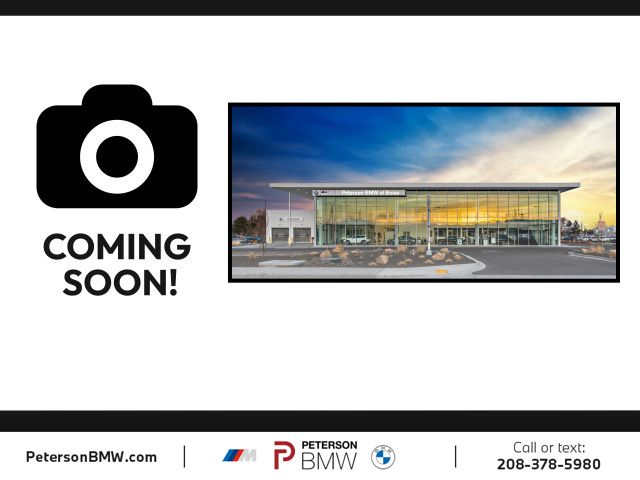 Ice White 2019 Volvo XC90 T5 Momentum AWD SUV / Crossover All-Wheel Drive Automatic