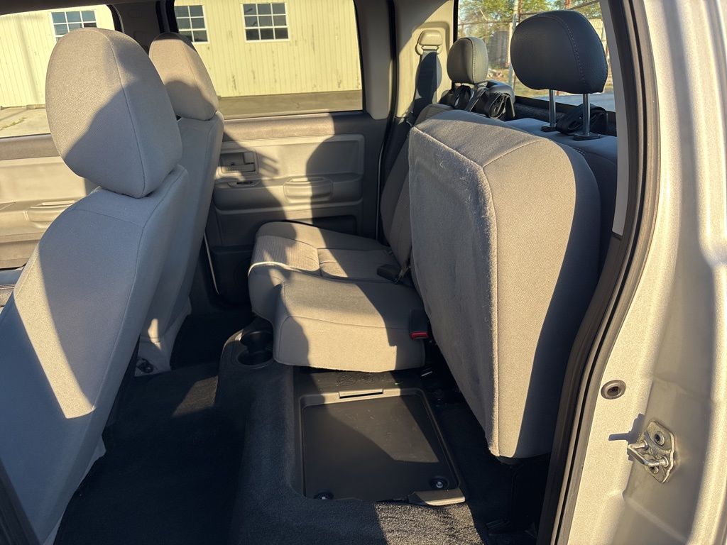 2011 Dodge Dakota SXT SLT photo 23