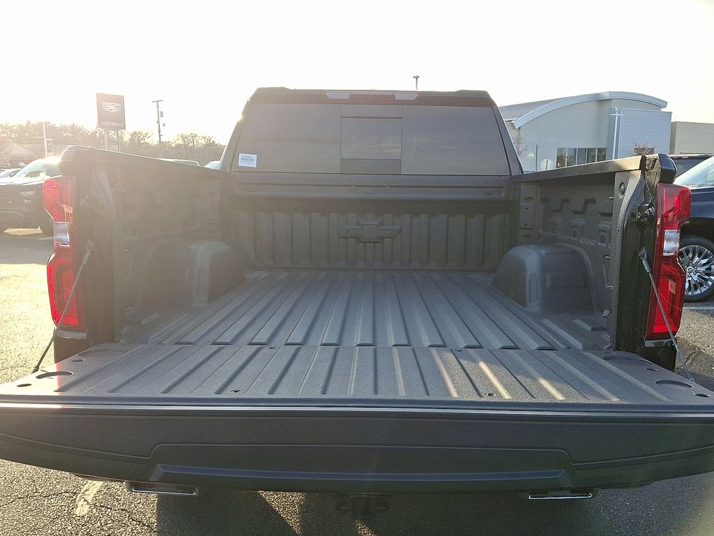 Thumbnail: 2025 Chevrolet Silverado 1500 - 30