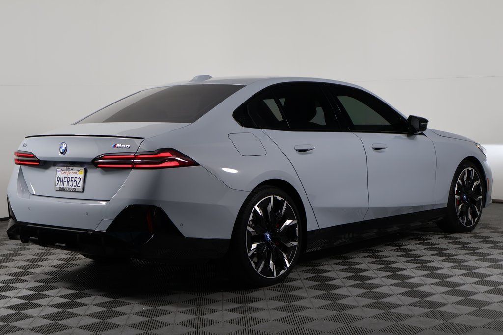 Thumbnail: 2024 BMW i5 - 4