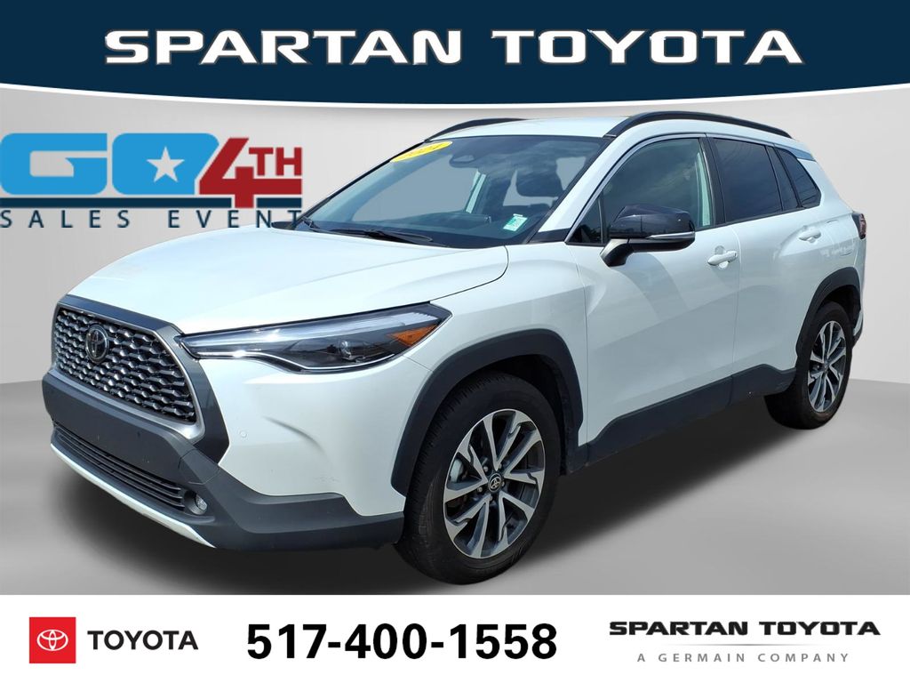 2025 Toyota Corolla Cross XLE FWD