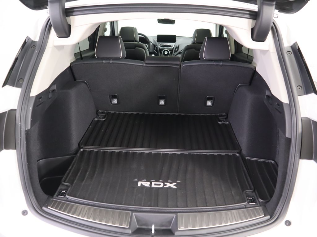 Thumbnail: 2026 Acura RDX - 30