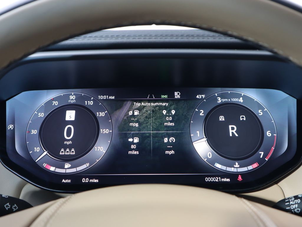 Thumbnail: 2026 Land Rover Range Rover Sport - 32