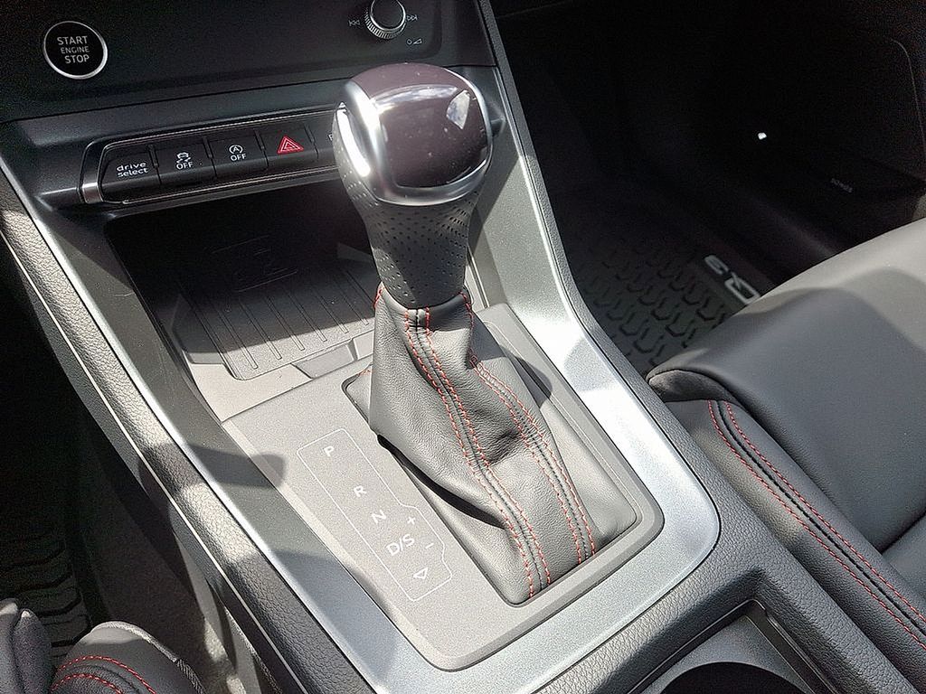 Thumbnail: 2025 Audi Q3 - 7