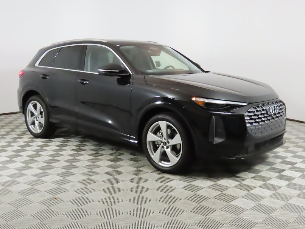 Thumbnail: 2025 Audi Q5 - 7