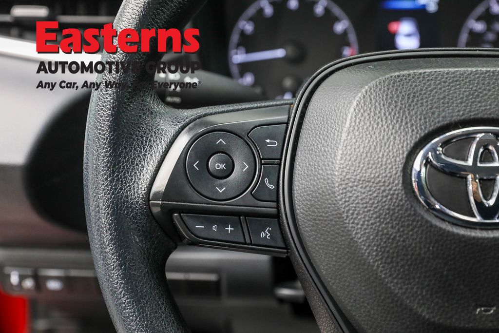 2024 Toyota Corolla LE - Photo 15