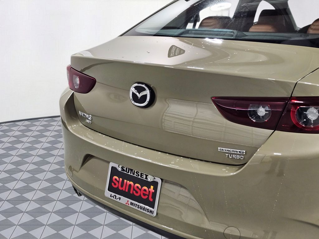 Used 2024  Mazda 2.5 Carbon Turbo image 15
