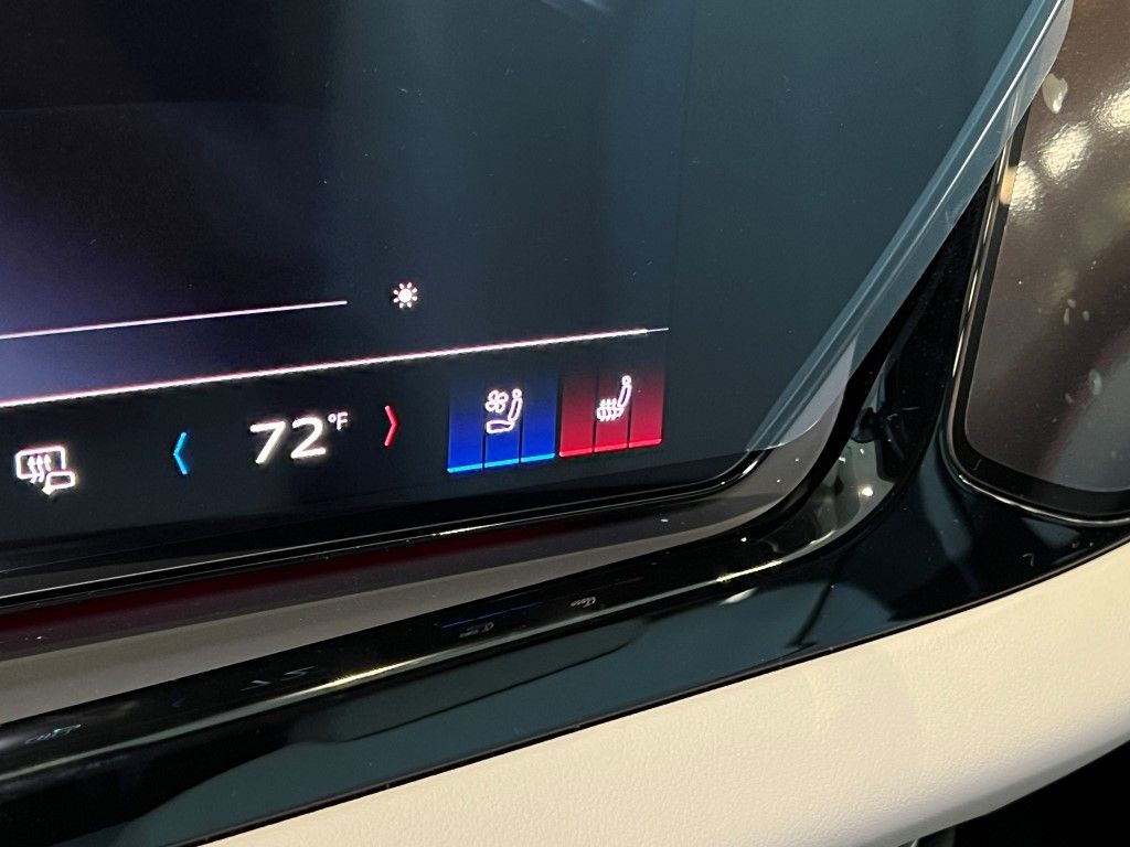 Thumbnail: 2026 Audi A6 - 32