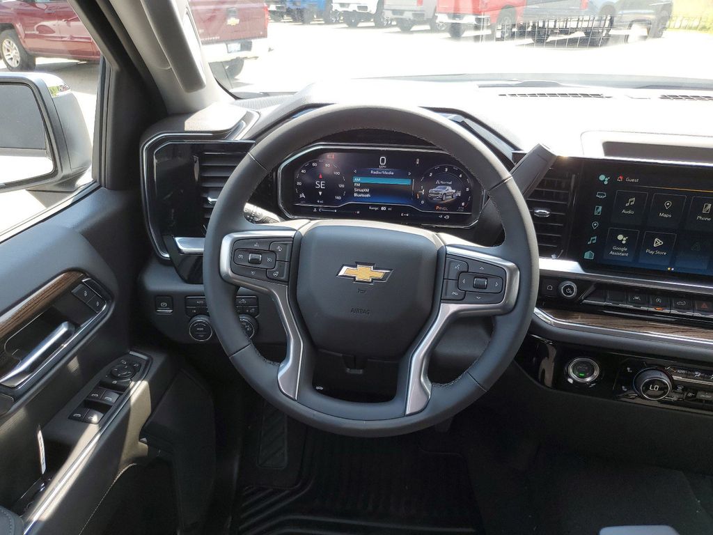 2024 Chevrolet Silverado 1500 LT 18