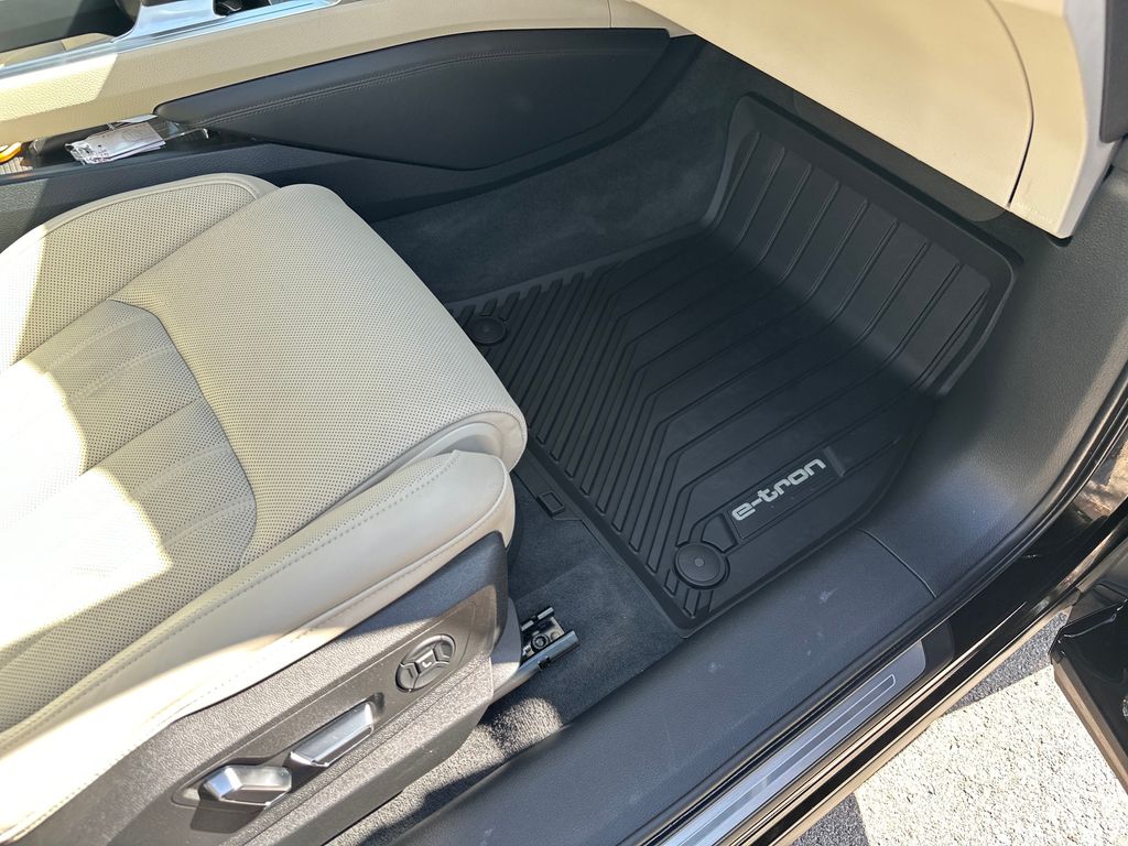 Used Car 2021 Audi E-tron  Prestige For Sale Under $35,000 In Austin, Texas