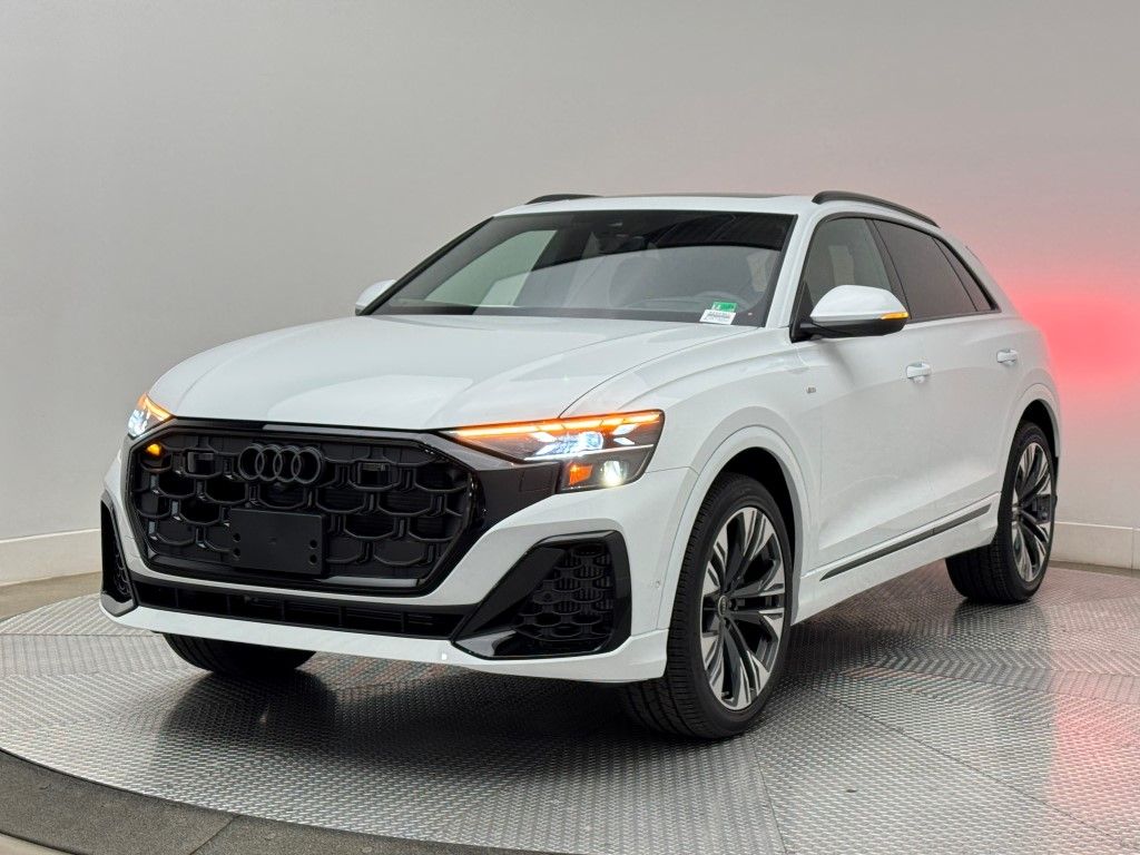 2025 Audi Q8  5