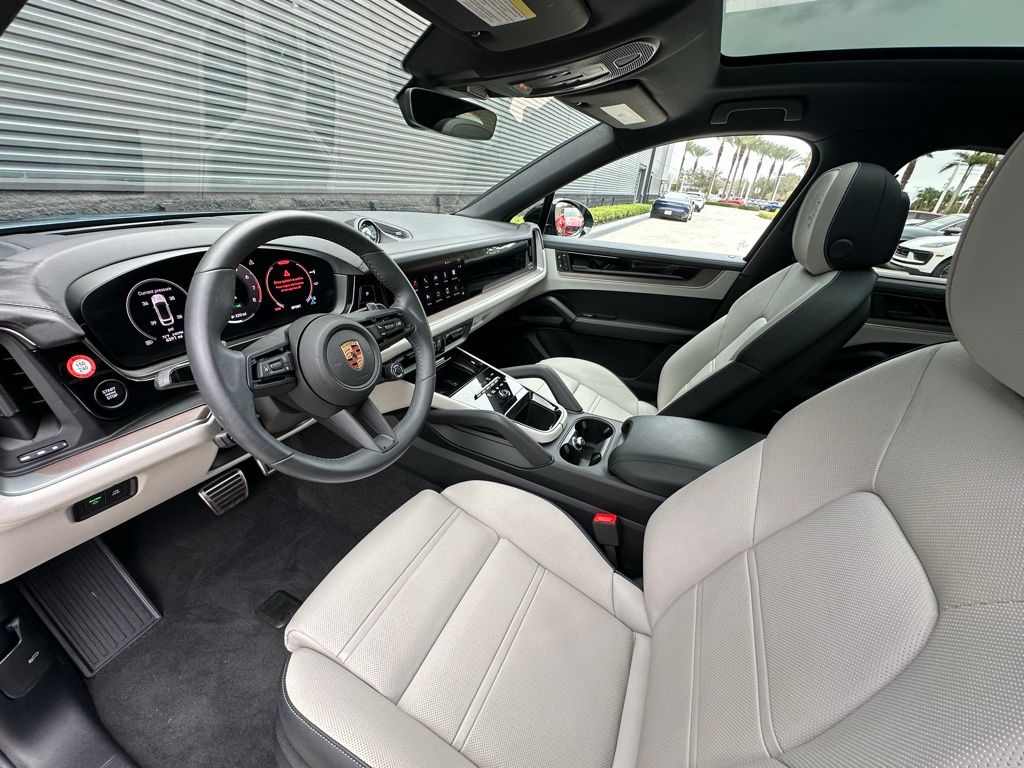 Thumbnail: 2025 Porsche  - 4