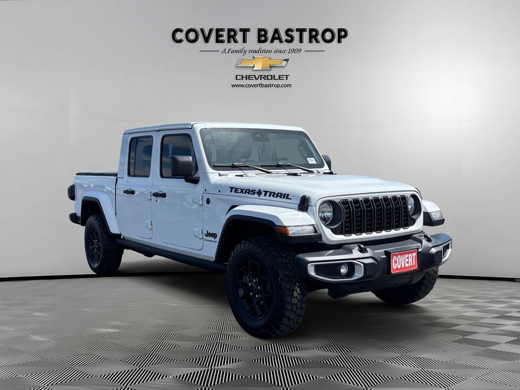 Used Car 2024 Jeep Gladiator  Texas Trail For Sale Under $40,000 In Austin, Texas