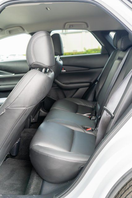 2024 Mazda CX-30 2.5 S Select Sport White at South Hills Kia