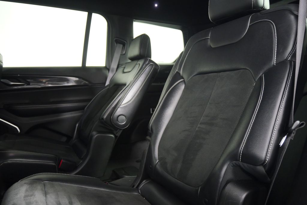 Thumbnail: 2021 Jeep Grand Cherokee L - 14