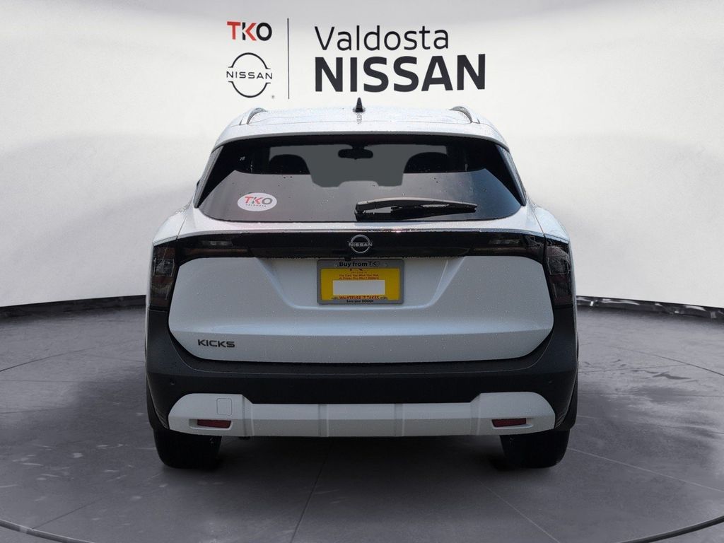New 2026 Nissan Kicks SUV