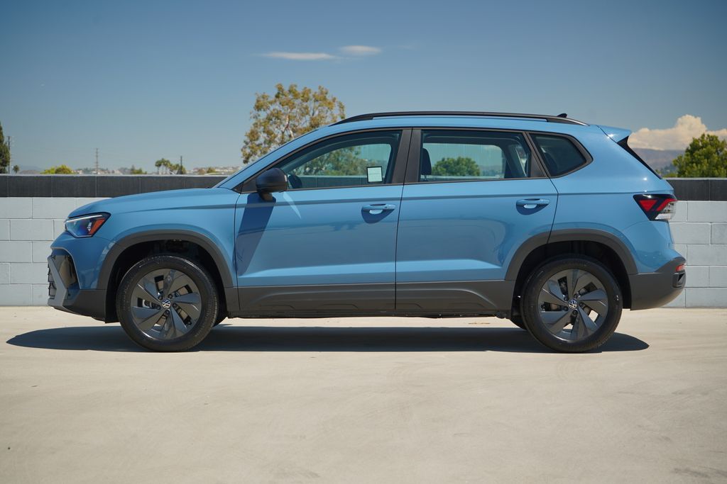 Thumbnail: 2027 Volkswagen Taos - 3