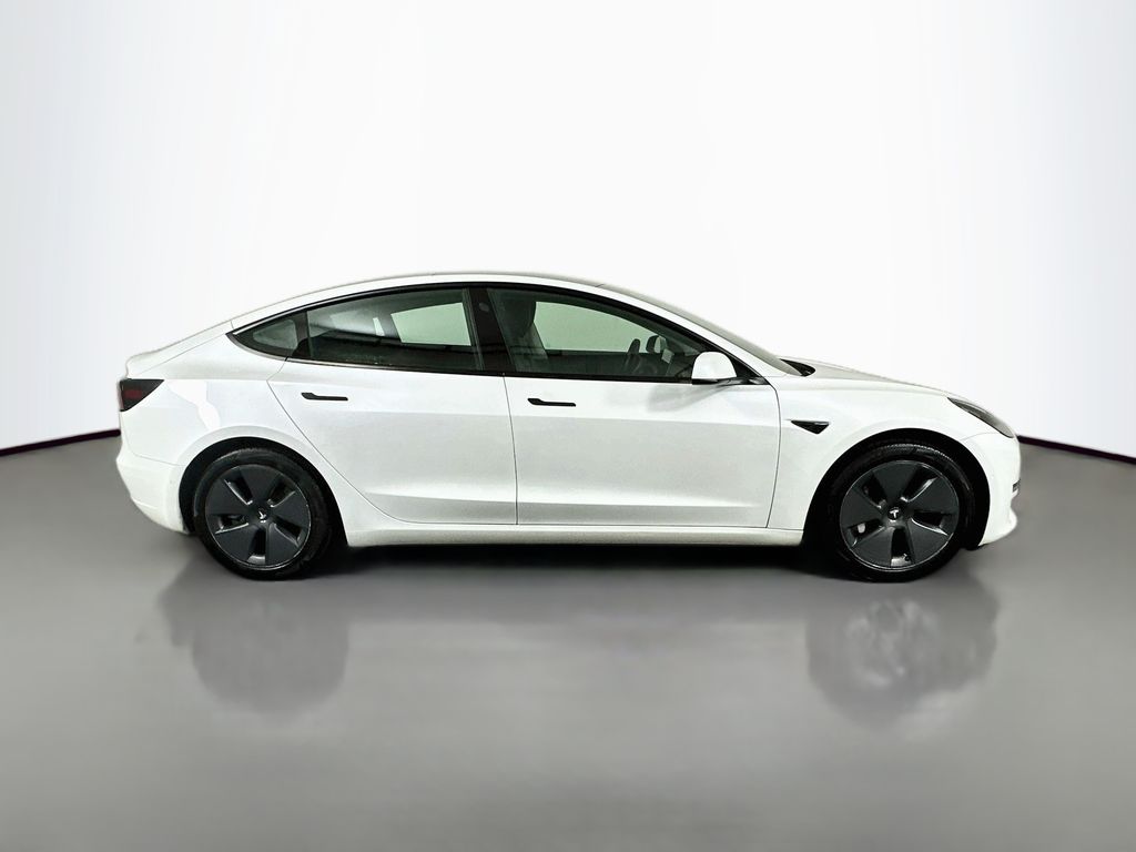 Thumbnail: 2021 Tesla Model 3 - 4