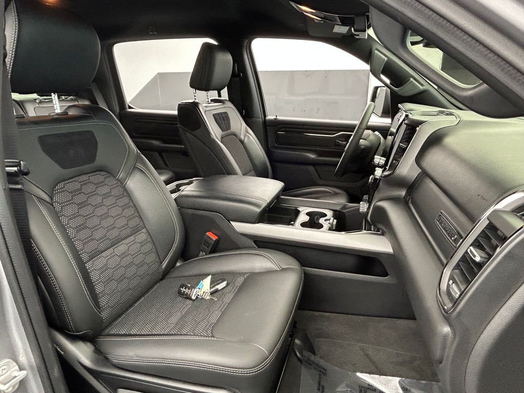 New 2026 Granite Crystal Metallic Clearcoat Ram Tungsten image 49