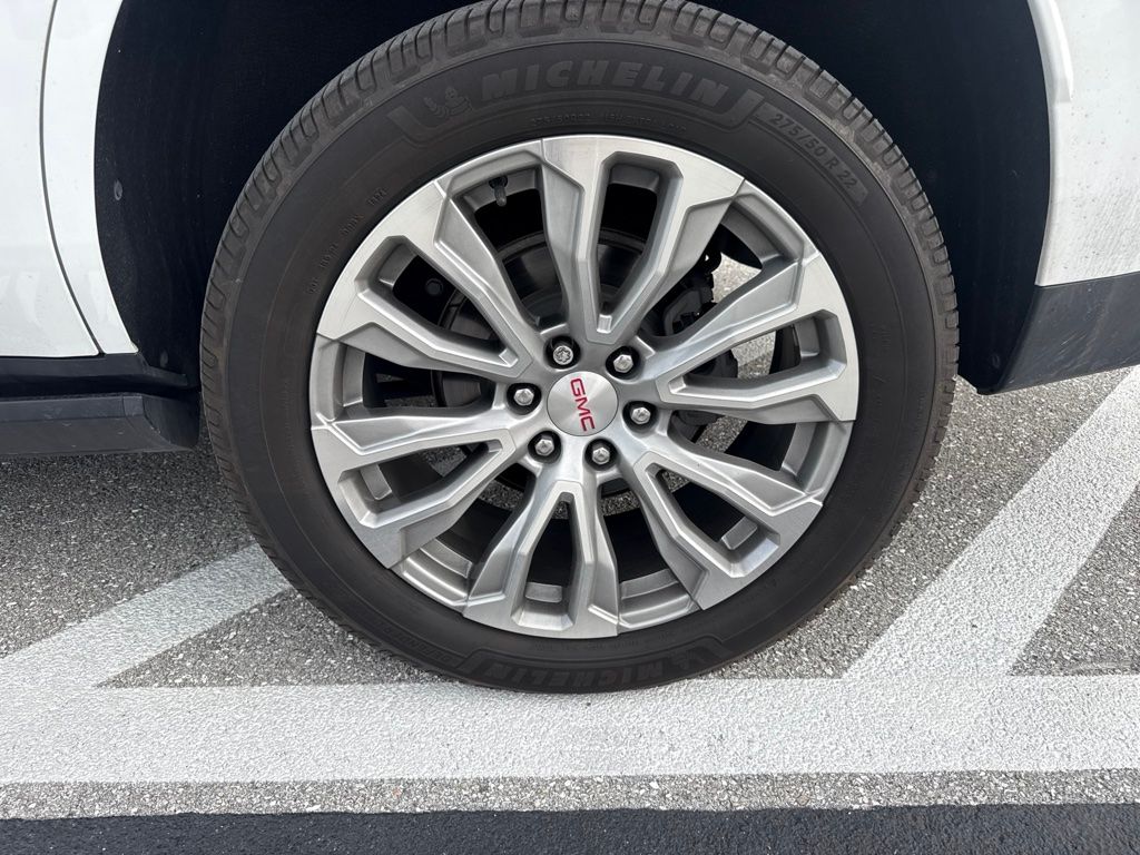 Used 2022 Summit White GMC Denali image 18