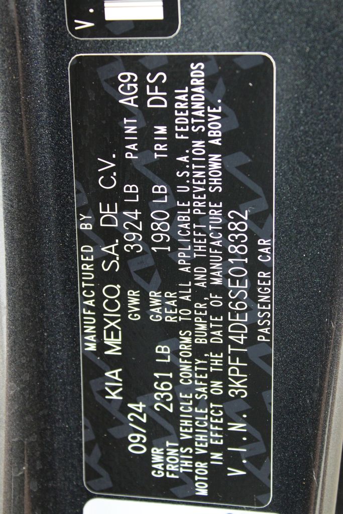 used 2025 Kia K4 car