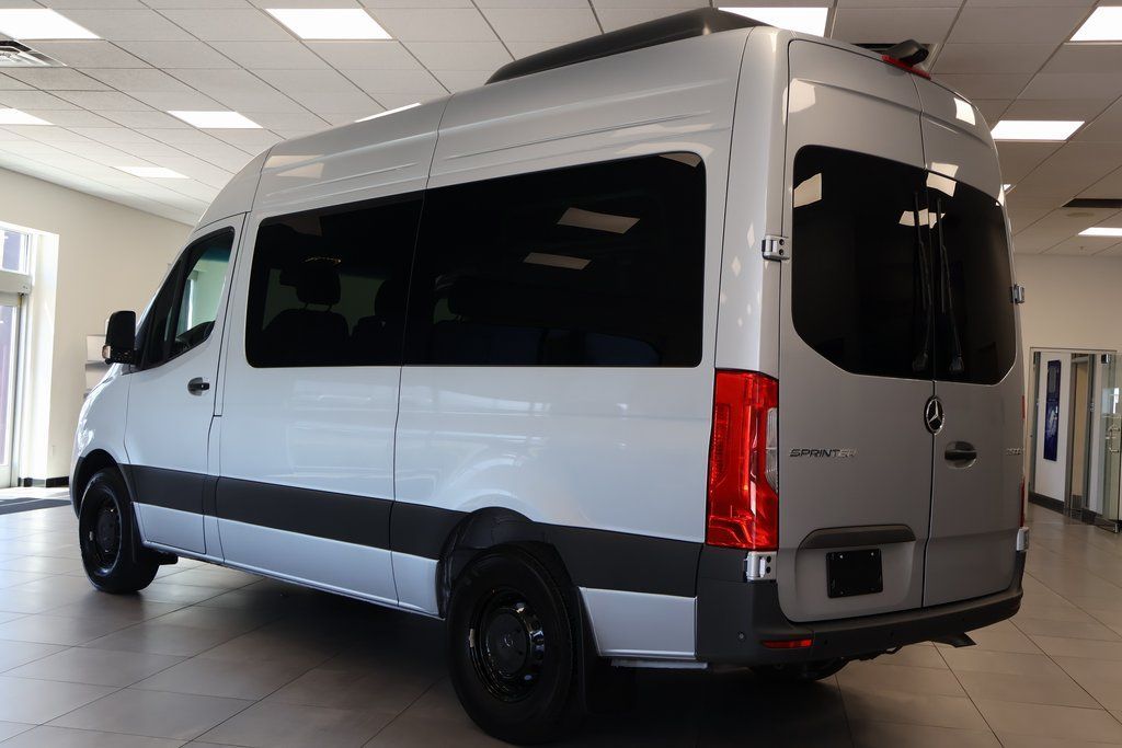 Thumbnail: 2025 Mercedes-Benz Sprinter - 2