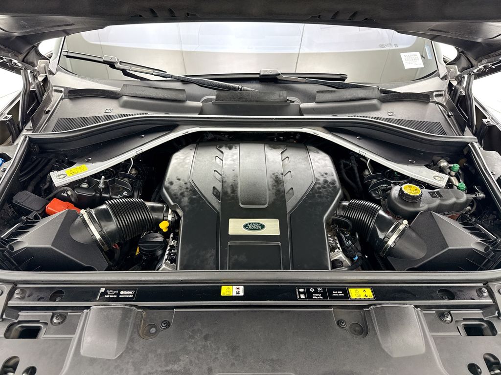 Thumbnail: 2023 Land Rover Range Rover - 28
