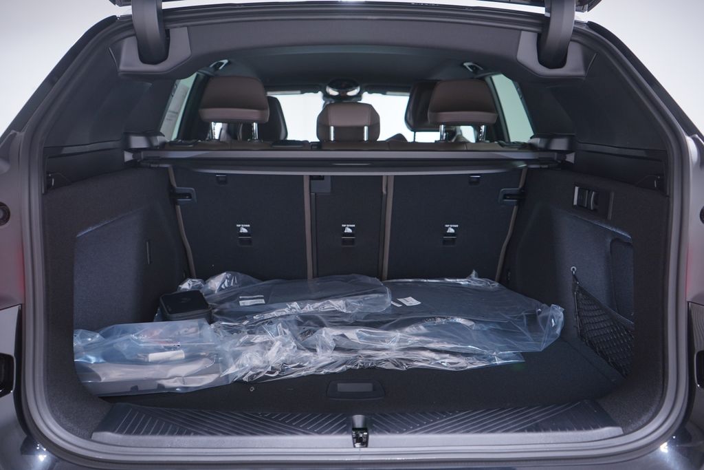 Thumbnail: 2026 BMW X3 - 13