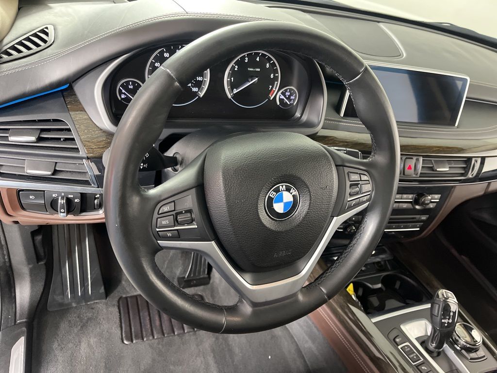 2016 BMW X5 xDrive50i 27