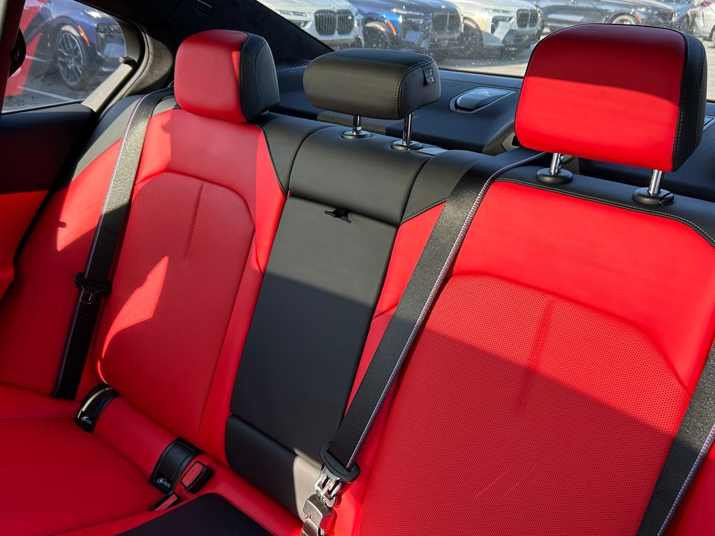 Thumbnail: 2026 BMW M5 - 32