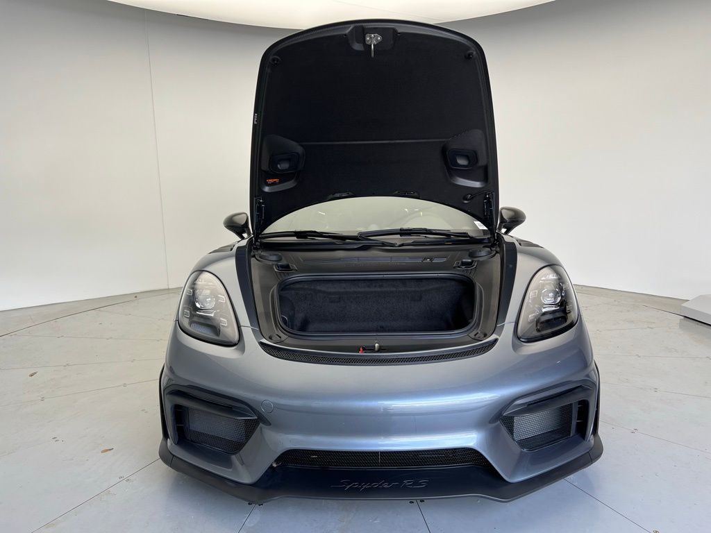 Thumbnail: 2025 Porsche  - 25