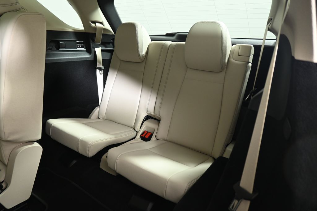 Thumbnail: 2026 Mercedes-Benz GLE - 30