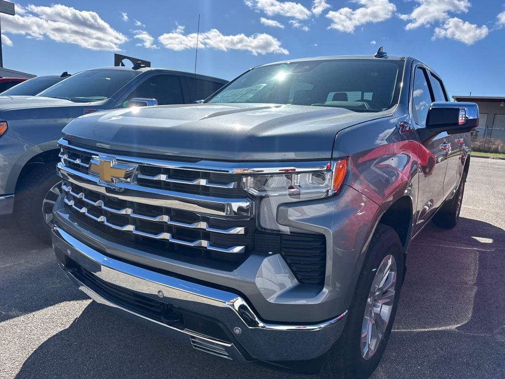 2026 Chevrolet Silverado 1500 LTZ Crew Cab 4WD