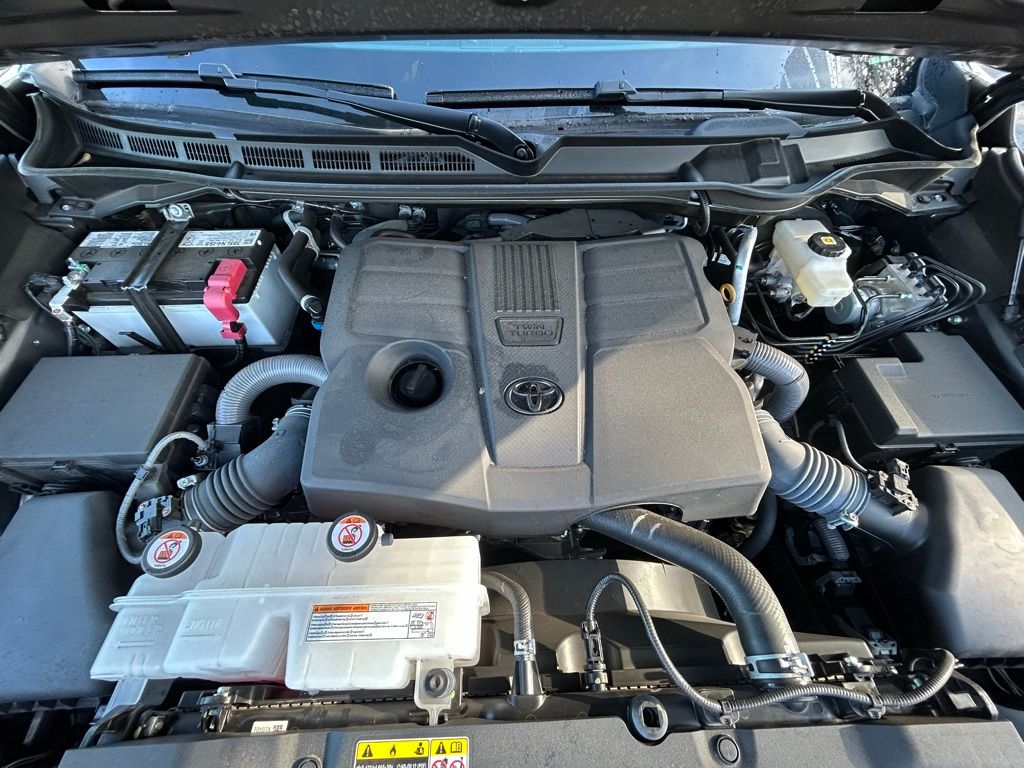 Thumbnail: 2025 Toyota Tundra - 11