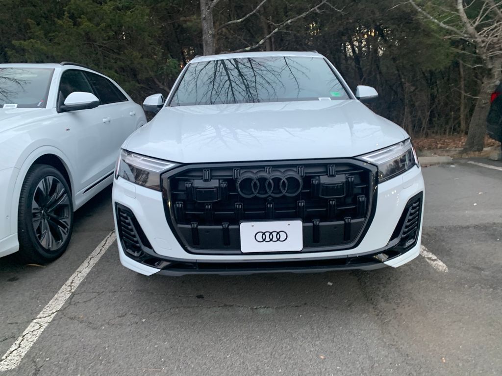 Thumbnail: 2026 Audi Q7 - 2