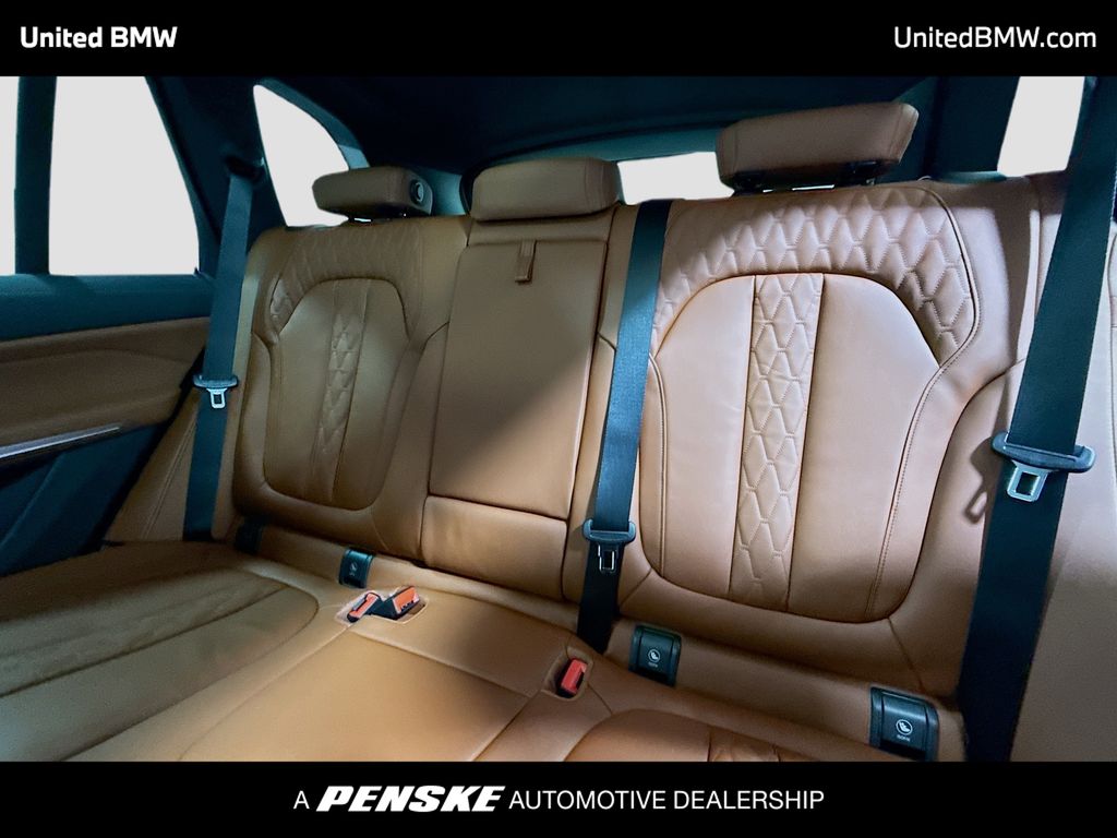 Thumbnail: 2026 BMW X5 - 13