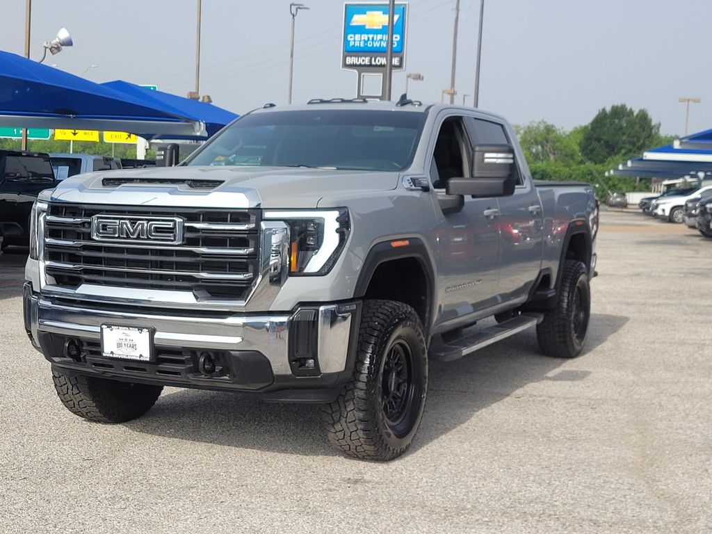 Gray 2025 GMC Sierra 2500HD SLE Crew Cab 4WD Pickup Truck Four-Wheel Drive Automatic